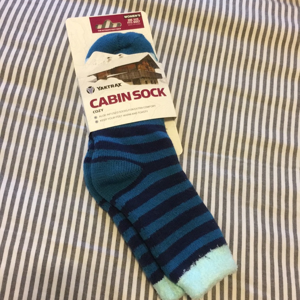 Yaktrax | blue striped cabin socks 🔥 🧦